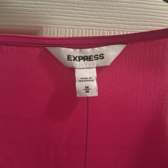 EXPRESS Beautiful Tie Front Cropped Top Size M - Picture 5 of 5